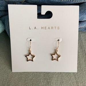 L.A. Hearts gold star earrings